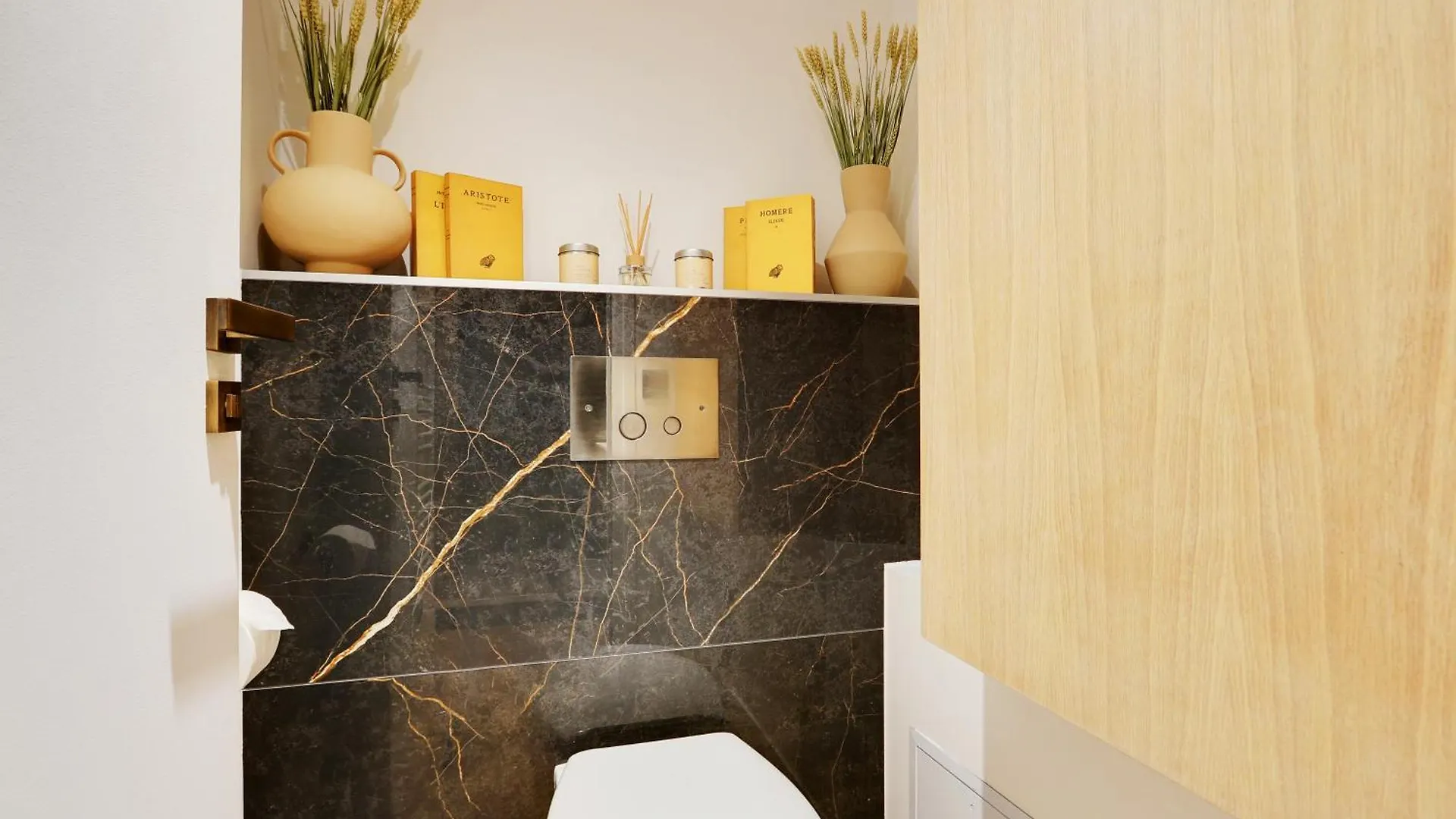 פריז Pick A Flat'S Apartment In Odeon - Rue Saint Andre Des Arts 0*,  צרפת